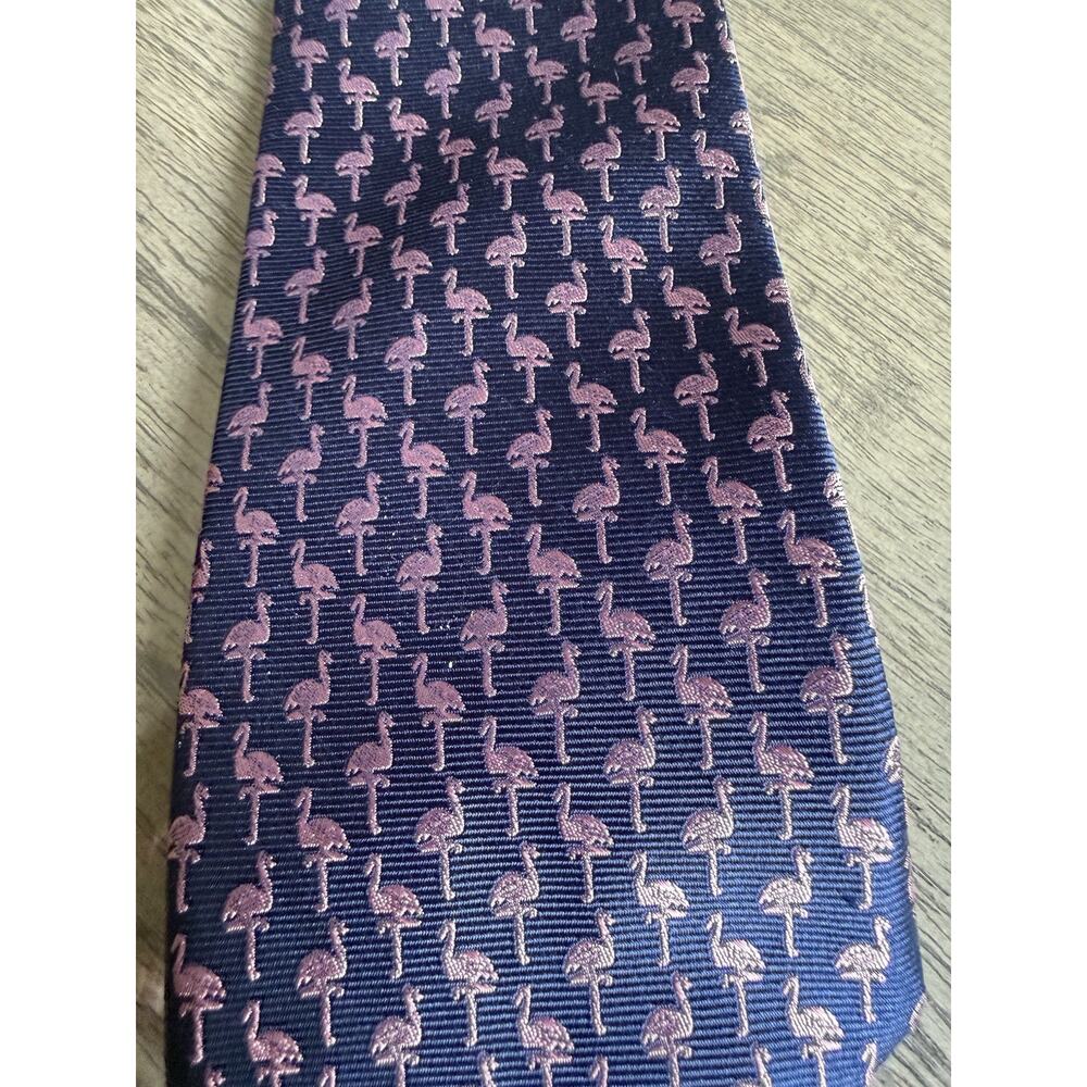 Izod Men’s Navy Tie with Pink Flamingos Summer Beach Vacation Travel 100% Silk